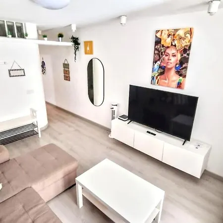 Pika Ideal アパート エル・メダノ